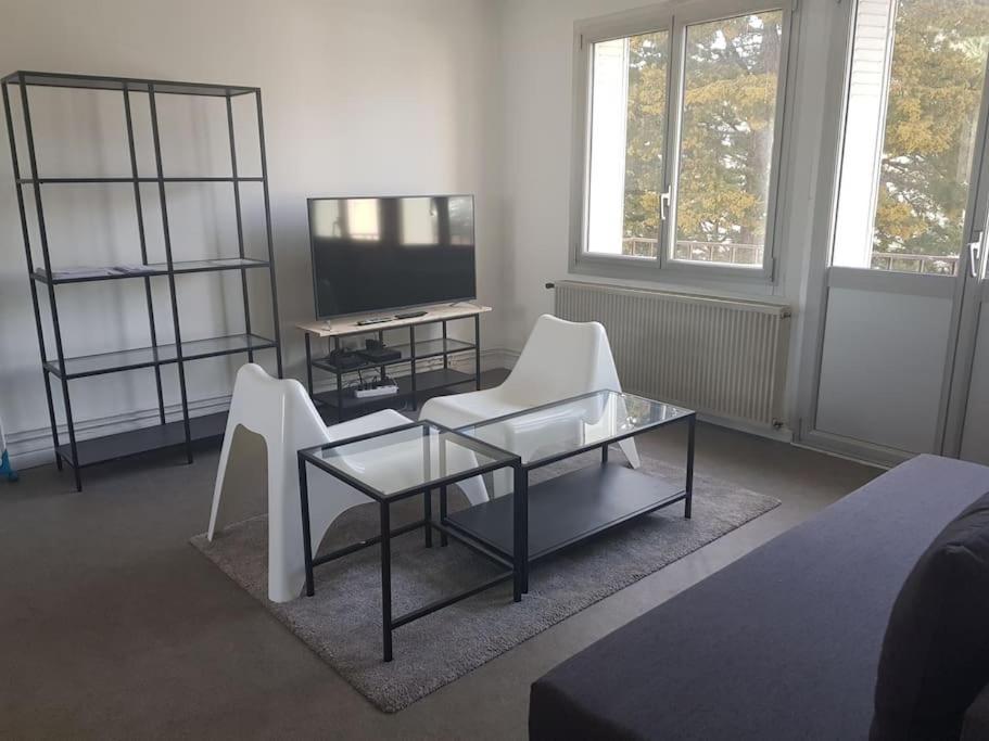 Appartement Calme 3 Chambres Avec Lit Double Wifi - Parking Facile Vandoeuvre-les-Nancy Luaran gambar