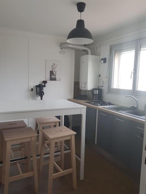 Appartement Calme 3 Chambres Avec Lit Double Wifi - Parking Facile Vandoeuvre-les-Nancy Luaran gambar